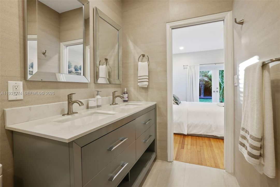 For Sale: $2,400,000 (4 beds, 4 baths, 1908 Square Feet)