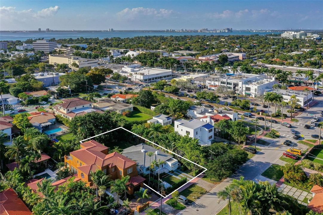 For Sale: $2,400,000 (4 beds, 4 baths, 1908 Square Feet)