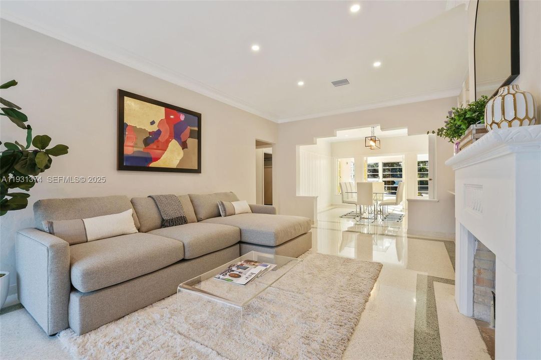 For Sale: $2,400,000 (4 beds, 4 baths, 1908 Square Feet)