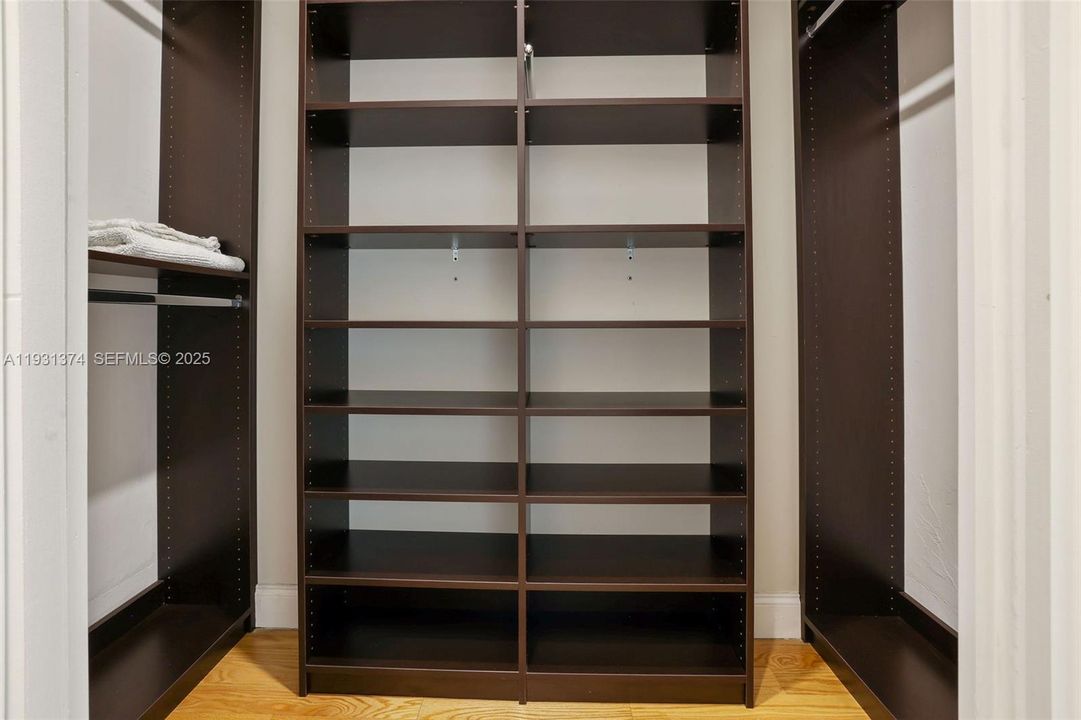 For Sale: $2,400,000 (4 beds, 4 baths, 1908 Square Feet)