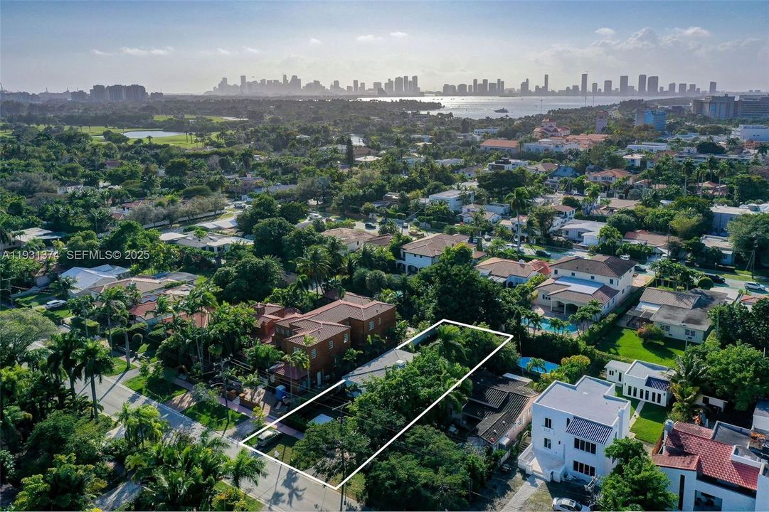 For Sale: $2,400,000 (4 beds, 4 baths, 1908 Square Feet)