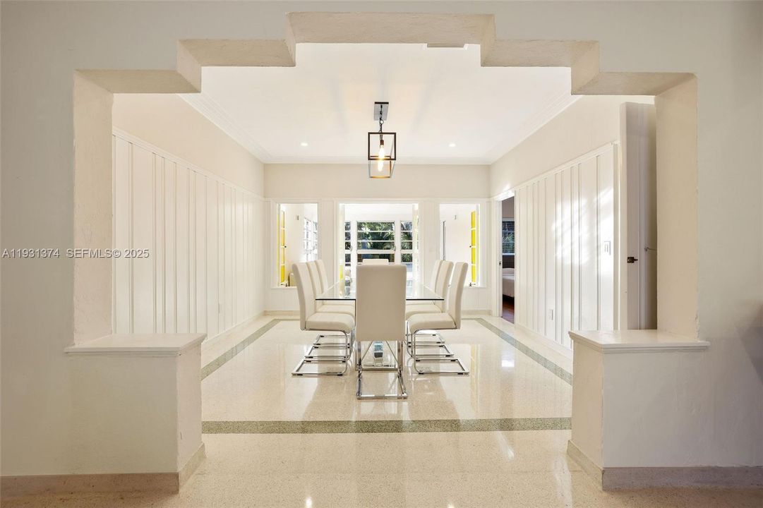 For Sale: $2,400,000 (4 beds, 4 baths, 1908 Square Feet)