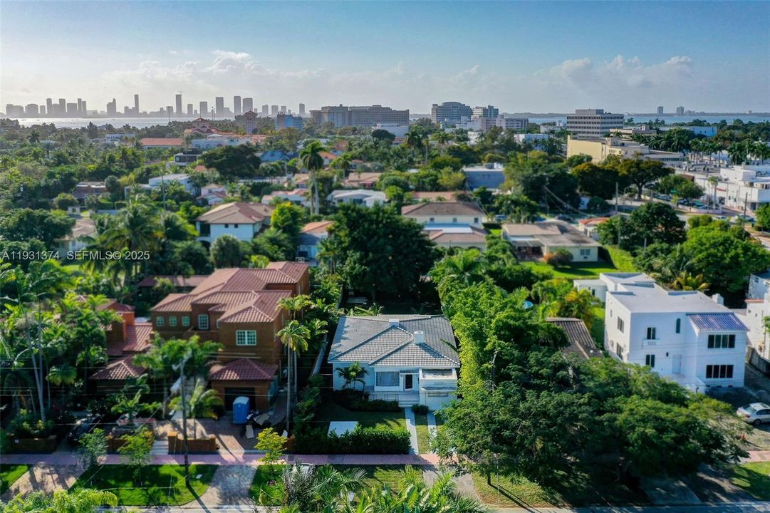 For Sale: $2,400,000 (4 beds, 4 baths, 1908 Square Feet)