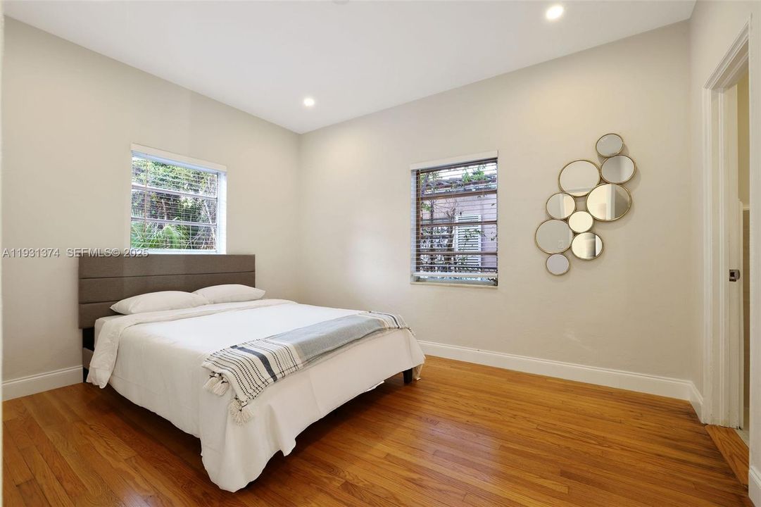 For Sale: $2,400,000 (4 beds, 4 baths, 1908 Square Feet)