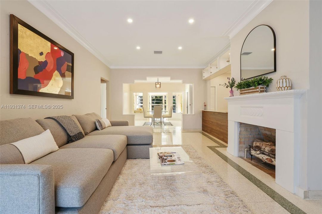 For Sale: $2,400,000 (4 beds, 4 baths, 1908 Square Feet)