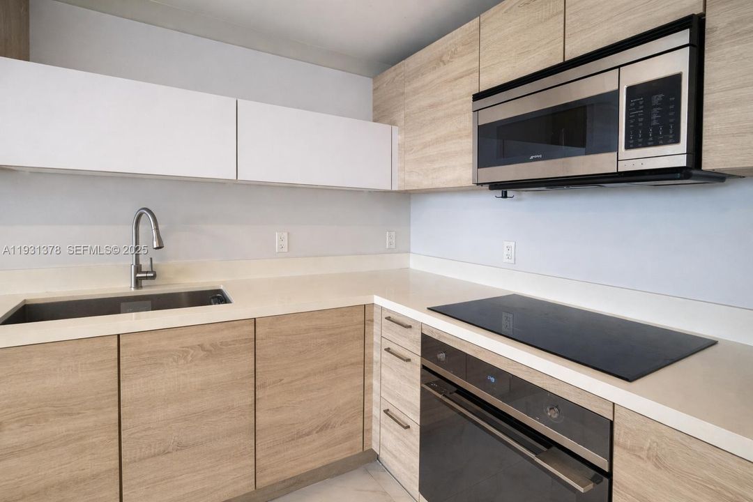 En Venta: $510,000 (1 camas, 2 baños, 937 Pies cuadrados)