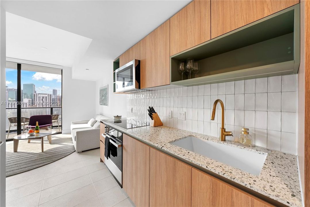 На продажу: $570,000 (1 спален, 1 ванн, 504 Квадратных фут)