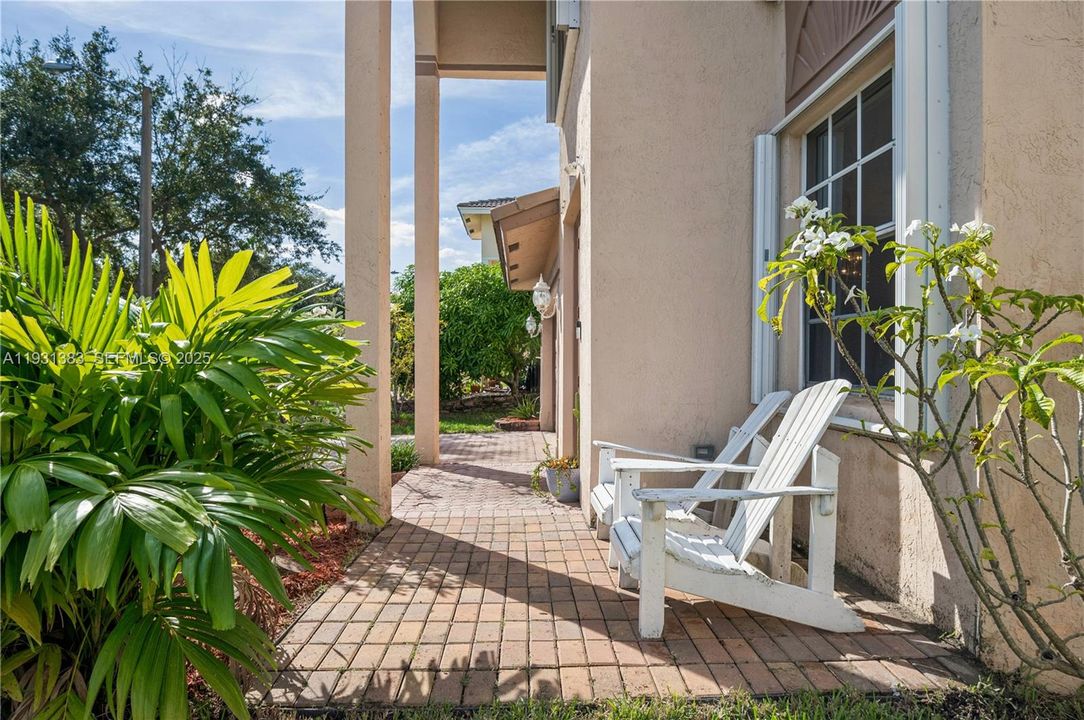 For Sale: $670,000 (3 beds, 2 baths, 2456 Square Feet)