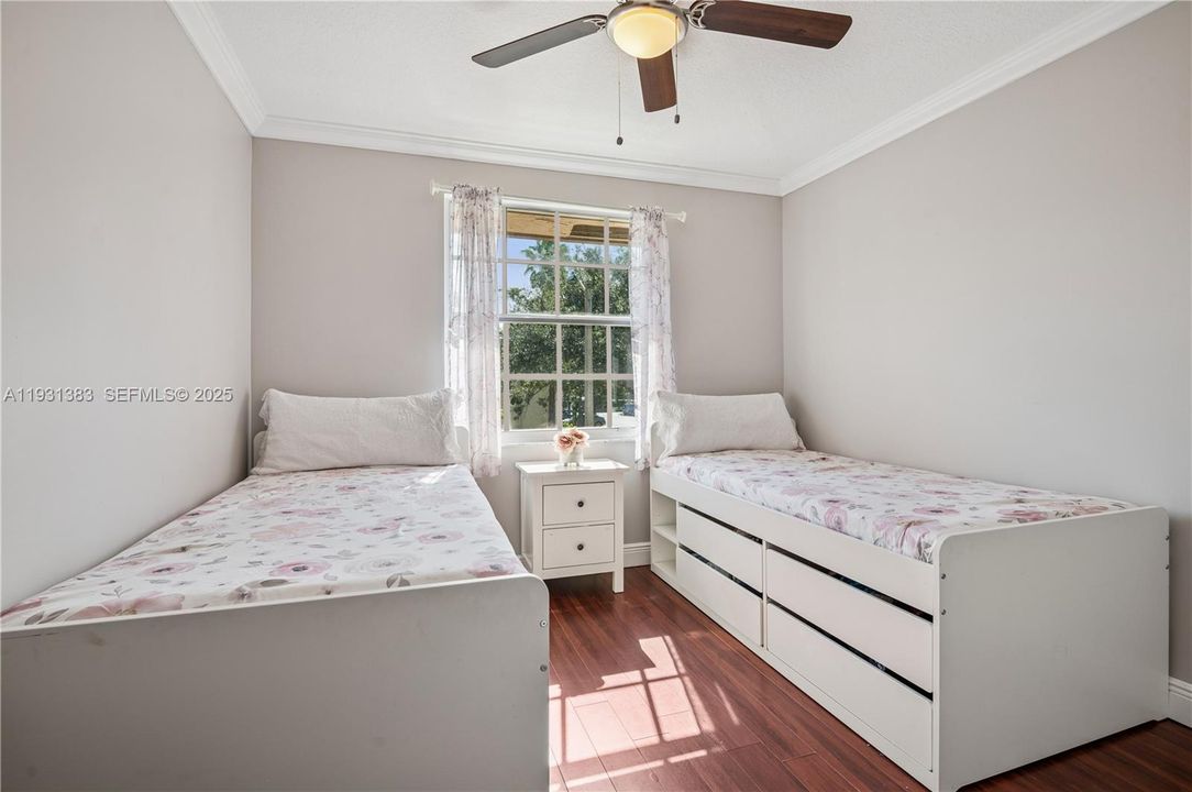 For Sale: $670,000 (3 beds, 2 baths, 2456 Square Feet)