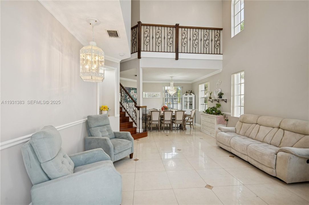 For Sale: $670,000 (3 beds, 2 baths, 2456 Square Feet)