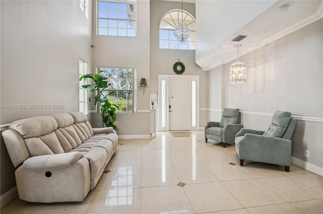 For Sale: $670,000 (3 beds, 2 baths, 2456 Square Feet)