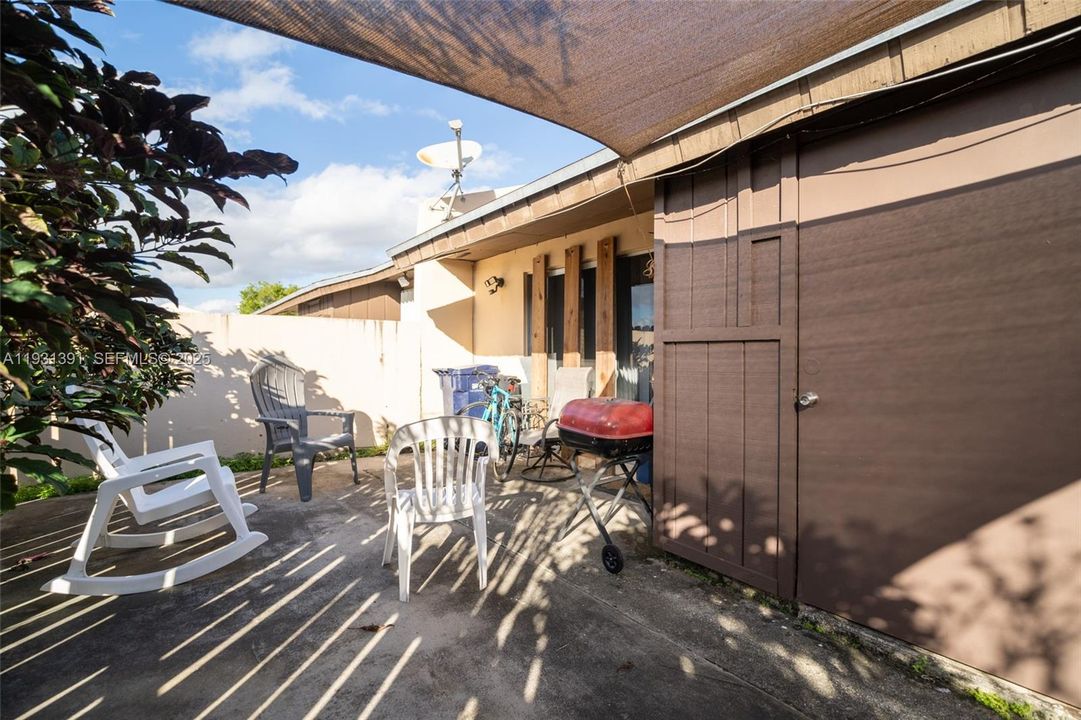 En Venta: $469,900 (3 camas, 2 baños, 1104 Pies cuadrados)