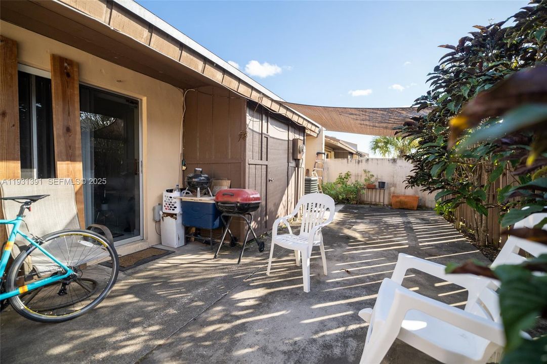 En Venta: $469,900 (3 camas, 2 baños, 1104 Pies cuadrados)