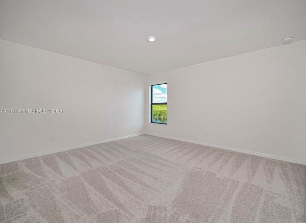 For Sale: $323,000 (3 beds, 2 baths, 1461 Square Feet)