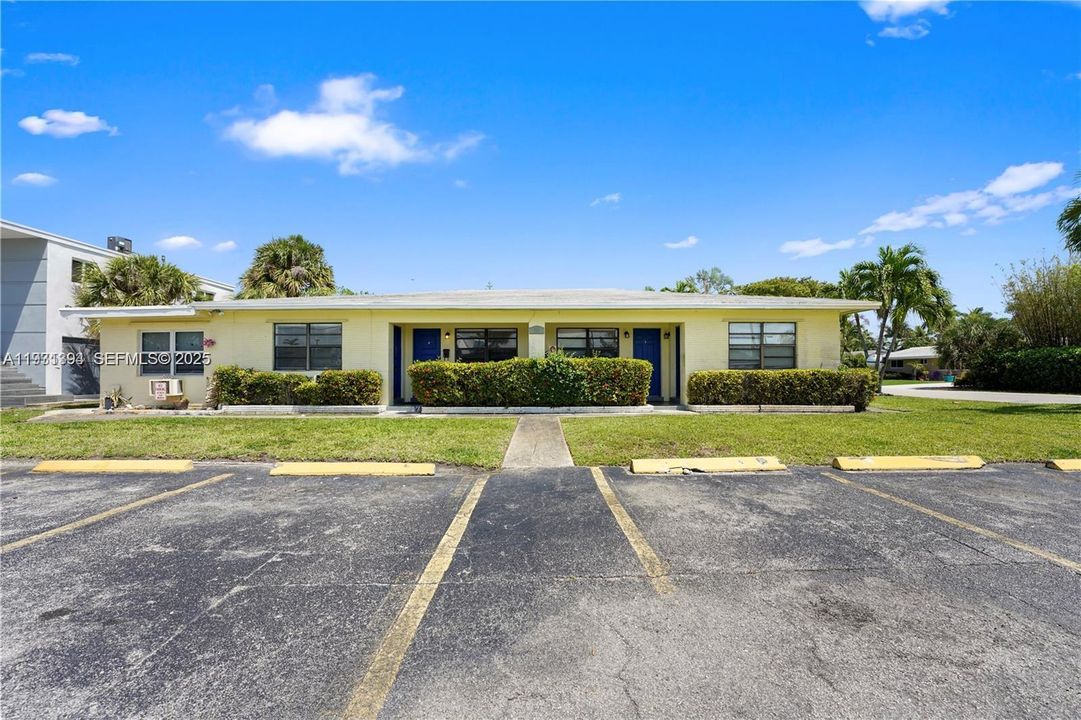 En Renta: $2,100 (2 camas, 2 baños, 2338 Pies cuadrados)