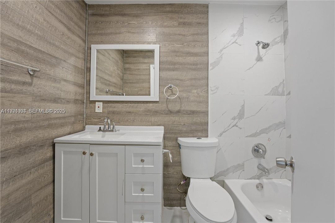 En Renta: $2,100 (2 camas, 2 baños, 2338 Pies cuadrados)