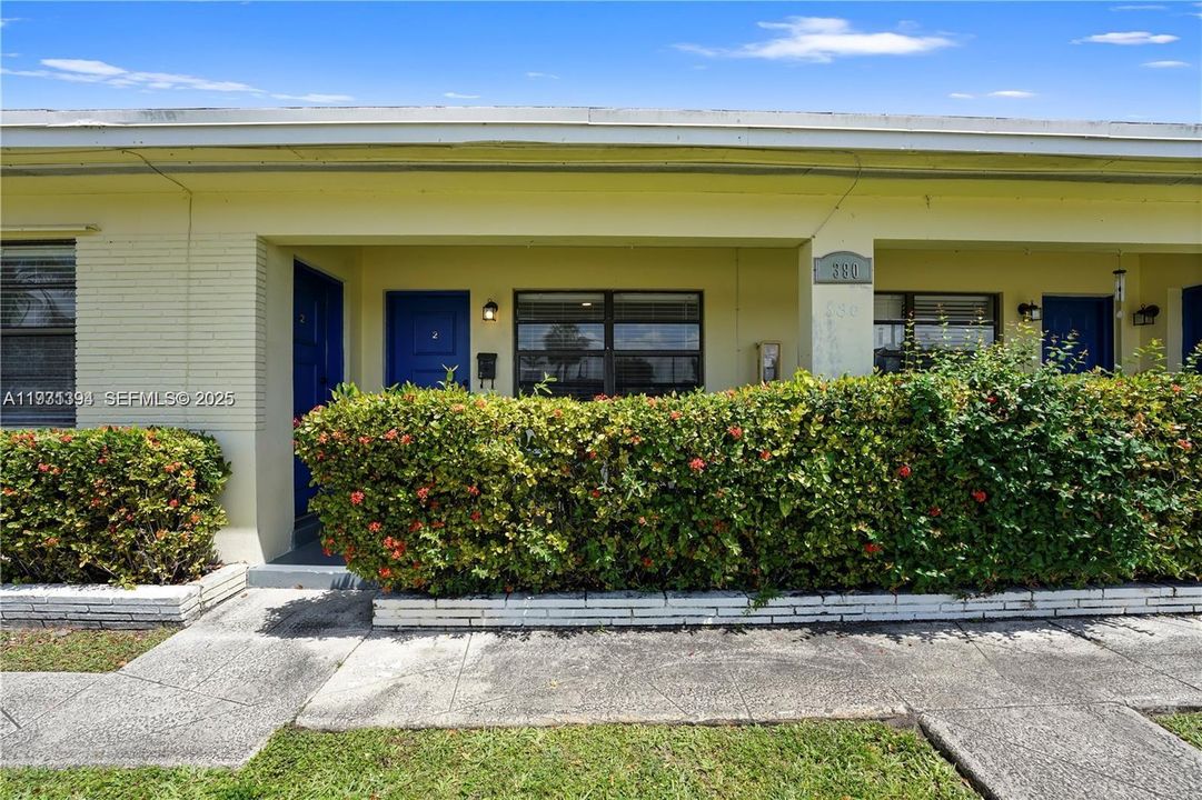 En Renta: $2,100 (2 camas, 2 baños, 2338 Pies cuadrados)