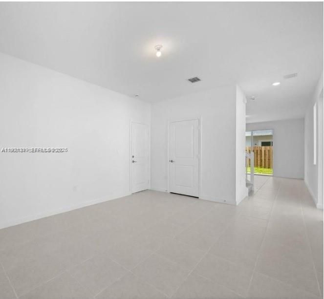 For Rent: $3,000 (4 beds, 3 baths, 1790 Square Feet)