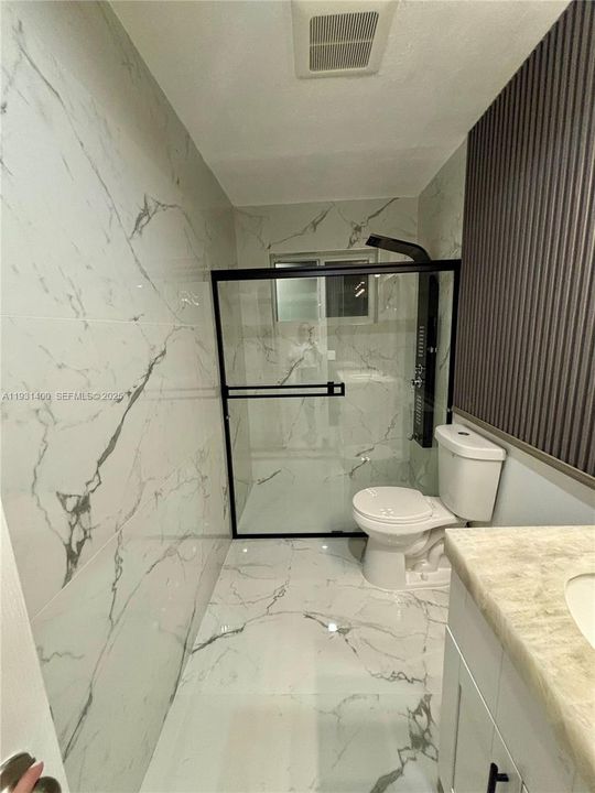 For Rent: $3,000 (2 beds, 1 baths, 1968 Square Feet)