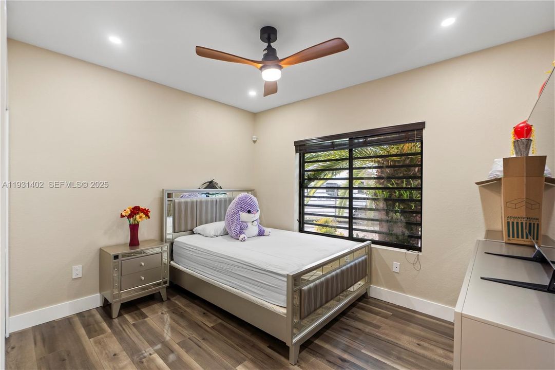 В аренду: $3,250 (3 спален, 2 ванн, 1914 Квадратных фут)