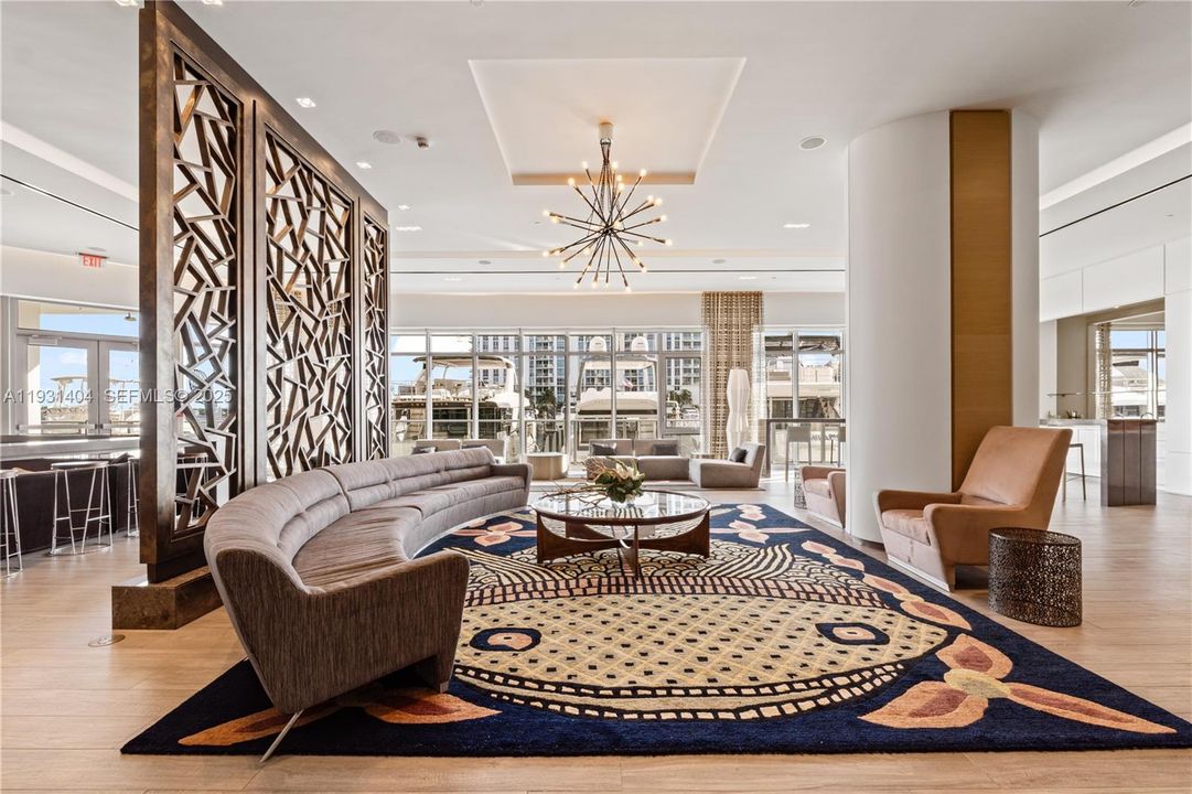 For Sale: $2,590,000 (3 beds, 3 baths, 2077 Square Feet)