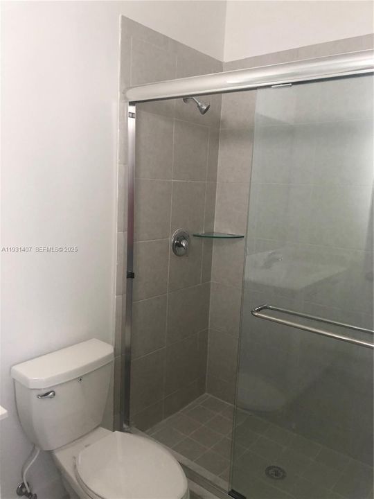 For Rent: $2,800 (3 beds, 2 baths, 1500 Square Feet)