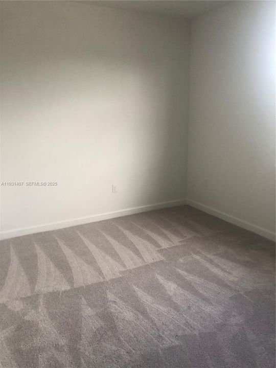 For Rent: $2,800 (3 beds, 2 baths, 1500 Square Feet)