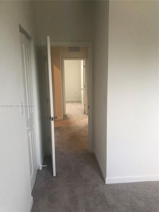 For Rent: $2,800 (3 beds, 2 baths, 1500 Square Feet)