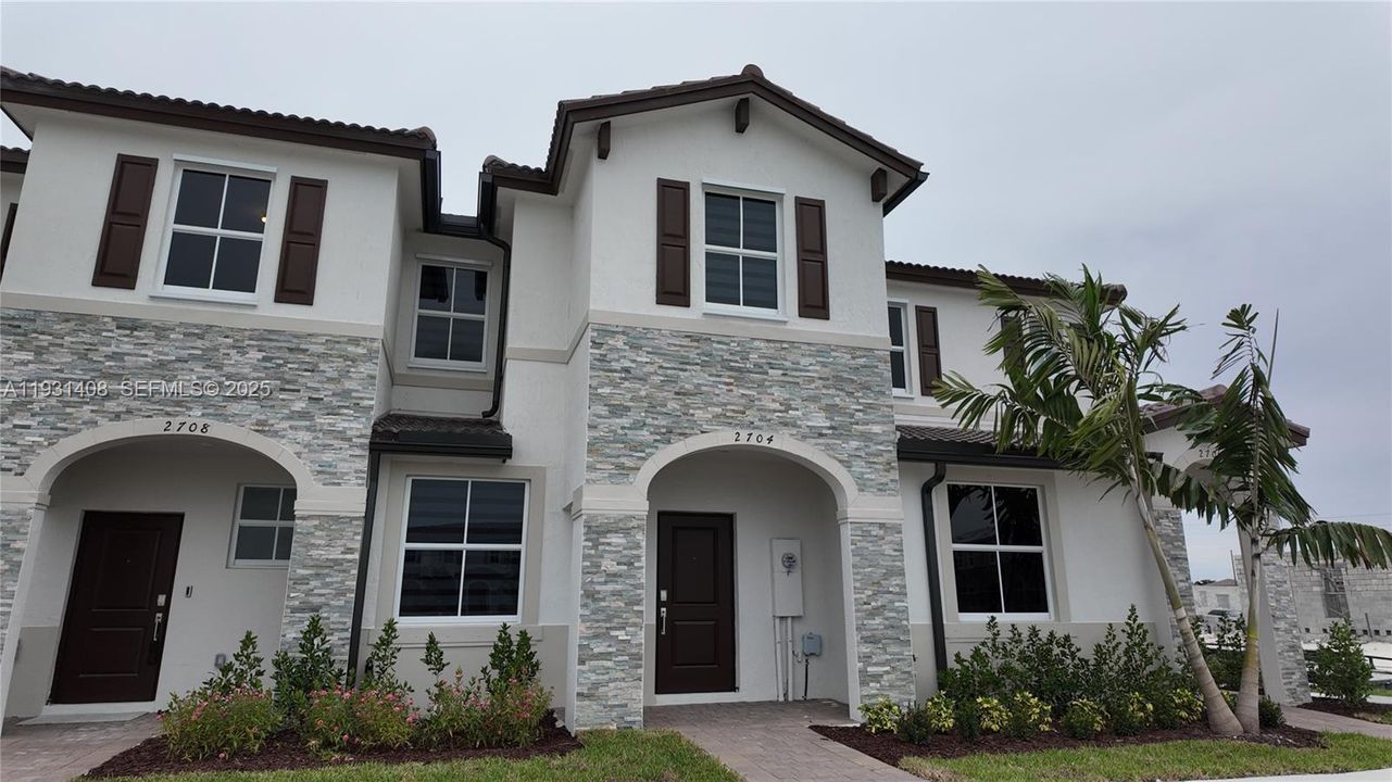 For Rent: $2,350 (3 beds, 2 baths, 0 Square Feet)