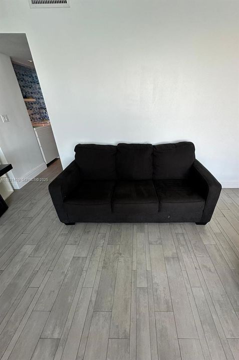 В аренду: $3,600 (0 спален, 1 ванн, 477 Квадратных фут)