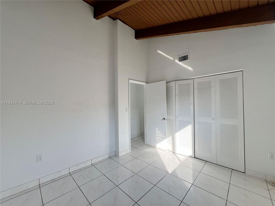 В аренду: $2,900 (3 спален, 2 ванн, 987 Квадратных фут)