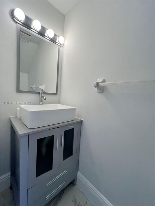 В аренду: $2,900 (3 спален, 2 ванн, 987 Квадратных фут)