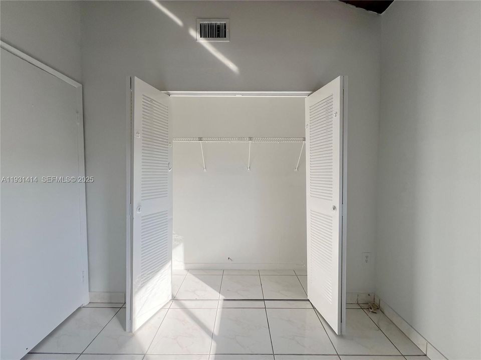 В аренду: $2,900 (3 спален, 2 ванн, 987 Квадратных фут)