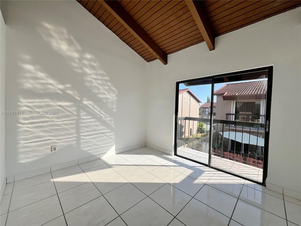 В аренду: $2,900 (3 спален, 2 ванн, 987 Квадратных фут)