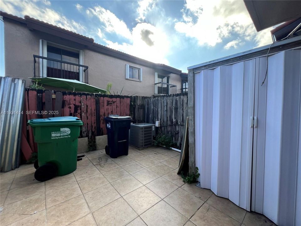 В аренду: $2,900 (3 спален, 2 ванн, 987 Квадратных фут)