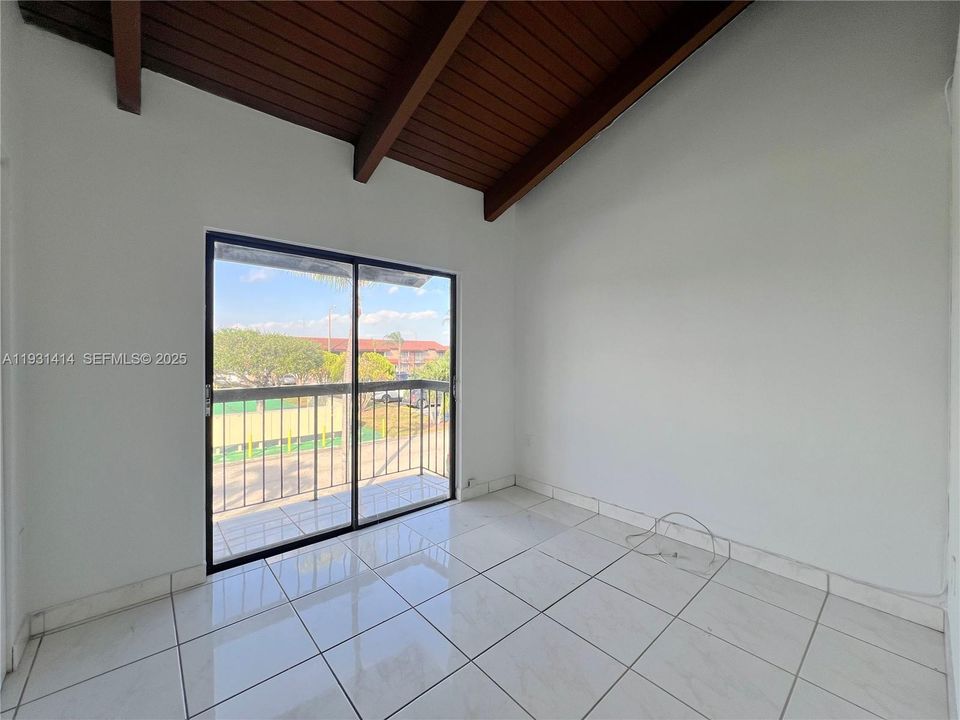 В аренду: $2,900 (3 спален, 2 ванн, 987 Квадратных фут)