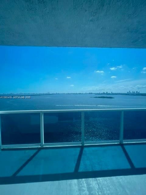 出租: $4,400 (2 贝兹, 2 浴室, 1594 平方英尺)