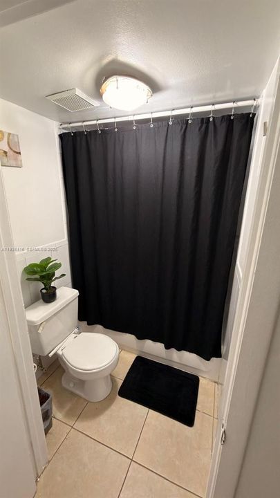 For Sale: $156,000 (2 beds, 2 baths, 800 Square Feet)