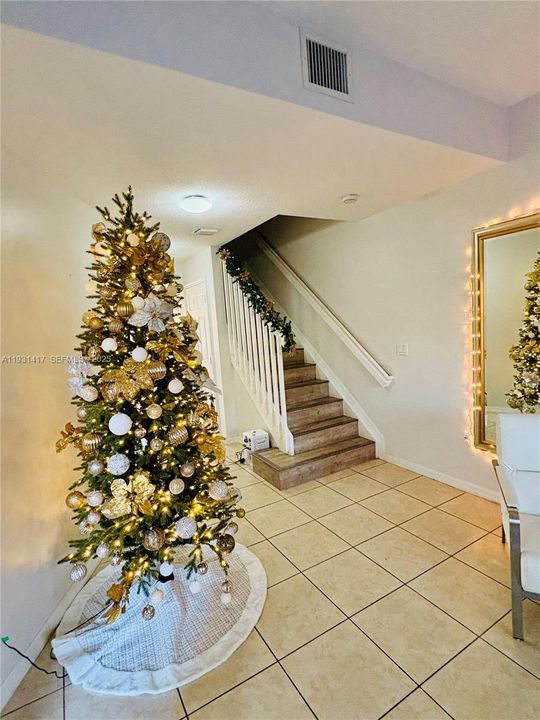 待售: $420,000 (3 贝兹, 3 浴室, 1410 平方英尺)