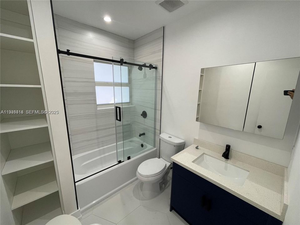 出租: $3,800 (3 贝兹, 2 浴室, 3182 平方英尺)