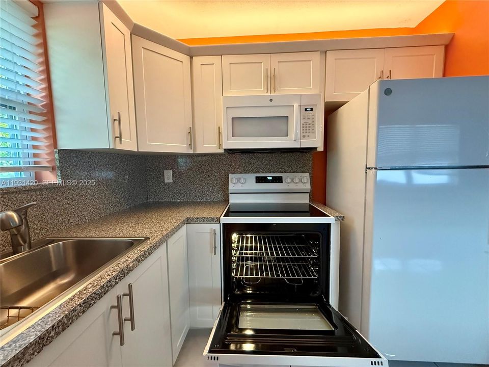 待售: $135,000 (1 贝兹, 1 浴室, 480 平方英尺)