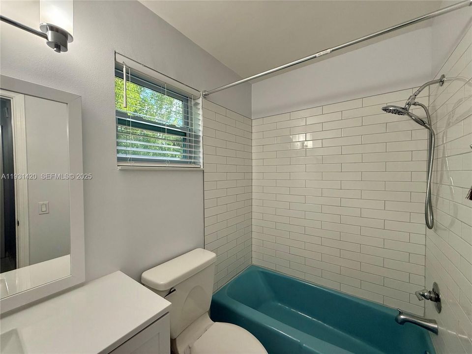 待售: $135,000 (1 贝兹, 1 浴室, 480 平方英尺)