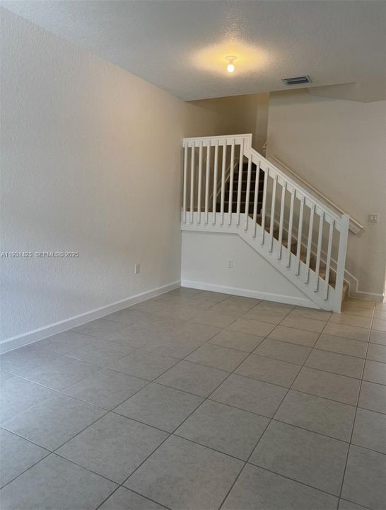 Active With Contract: $3,790 (3 beds, 2 baths, 1697 Square Feet)