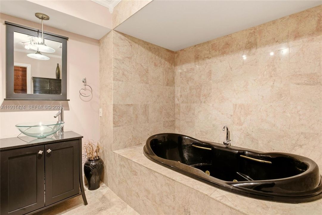 En Venta: $579,900 (4 camas, 3 baños, 0 Pies cuadrados)