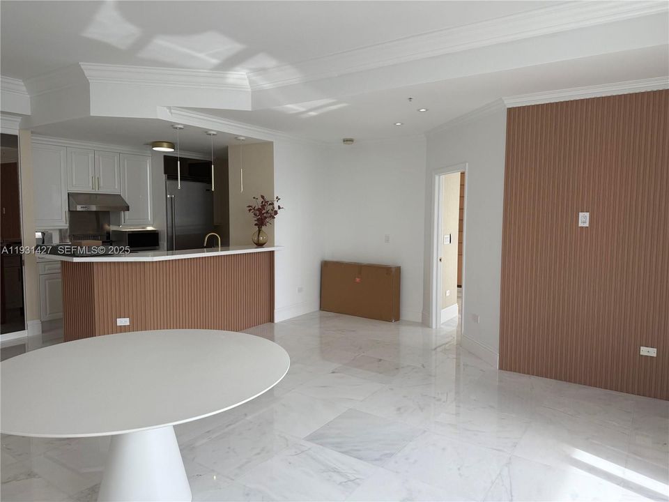 В аренду: $6,500 (1 спален, 1 ванн, 1087 Квадратных фут)