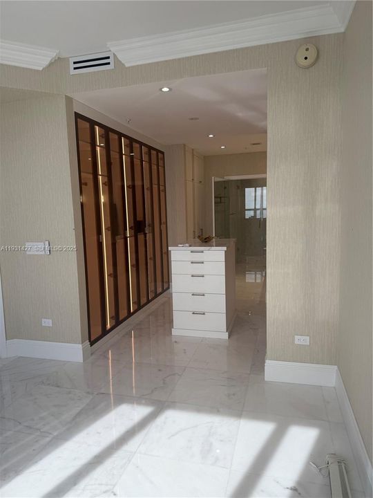 В аренду: $6,500 (1 спален, 1 ванн, 1087 Квадратных фут)