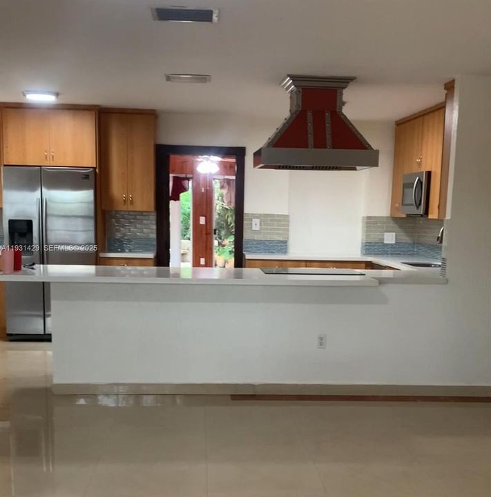 For Sale: $845,000 (4 beds, 3 baths, 2142 Square Feet)