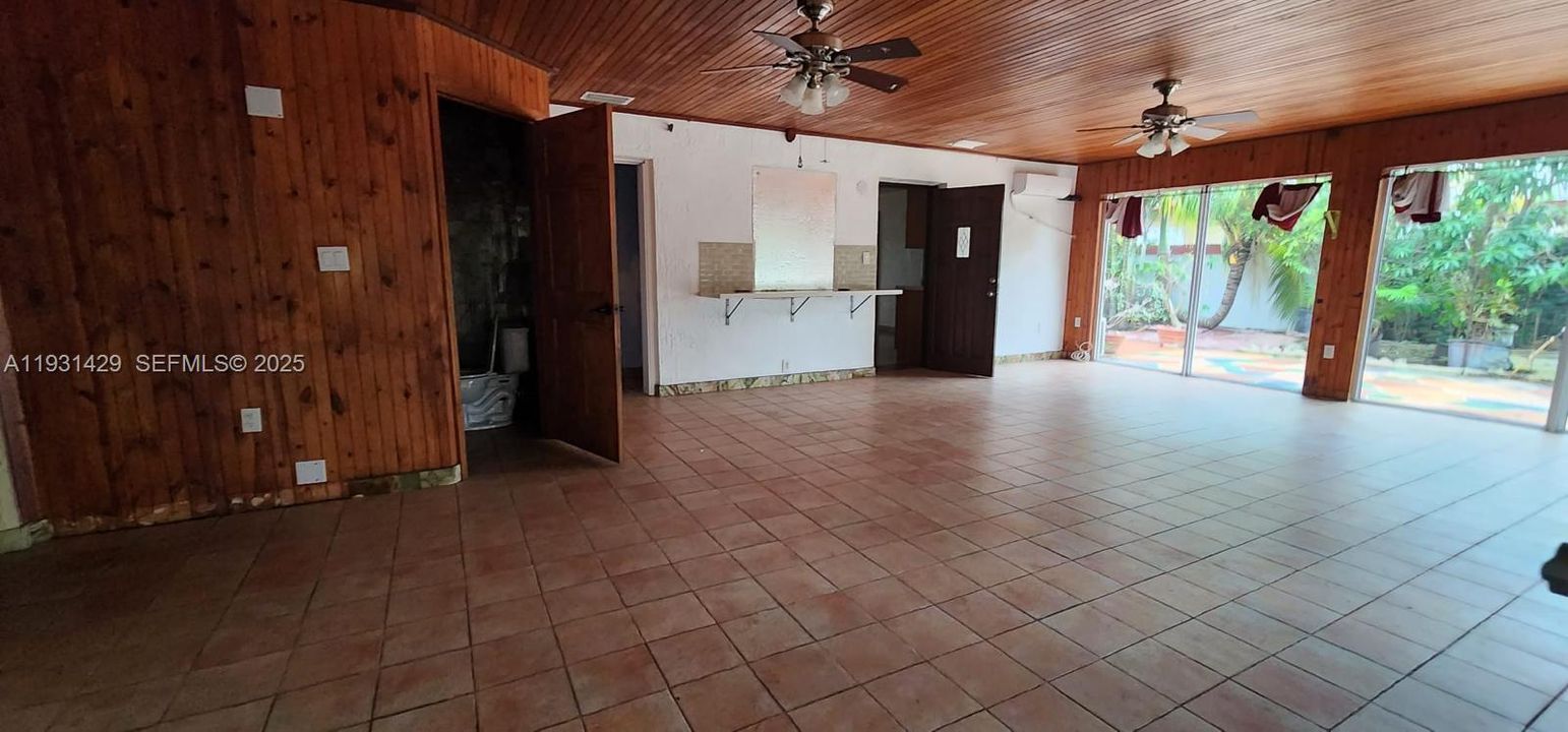 For Sale: $845,000 (4 beds, 3 baths, 2142 Square Feet)