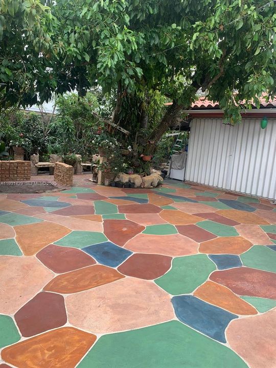 For Sale: $845,000 (4 beds, 3 baths, 2142 Square Feet)