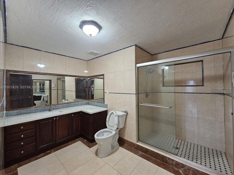 For Sale: $845,000 (4 beds, 3 baths, 2142 Square Feet)